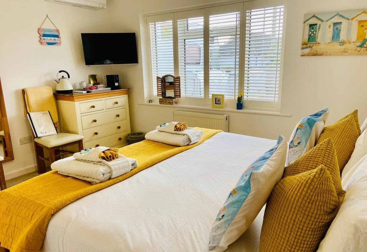 Avon Beach Bed & Breakfast Христчёрч Экстерьер фото