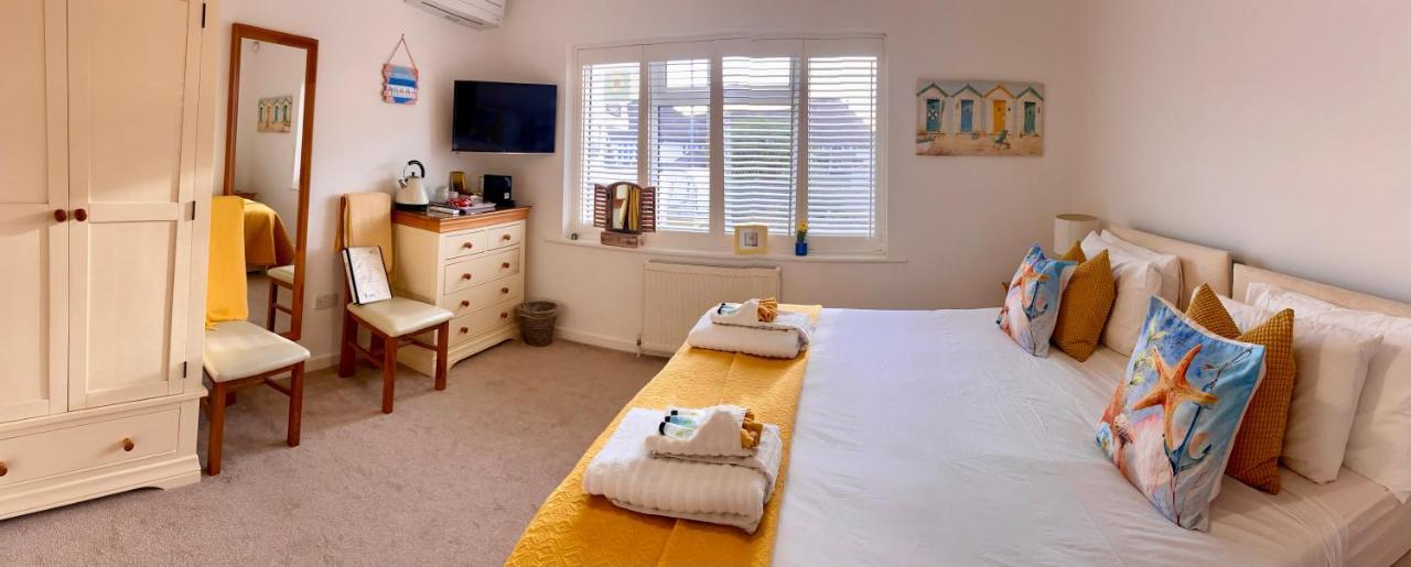 Avon Beach Bed & Breakfast Христчёрч Экстерьер фото