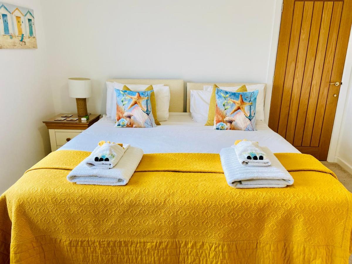 Avon Beach Bed & Breakfast Христчёрч Экстерьер фото