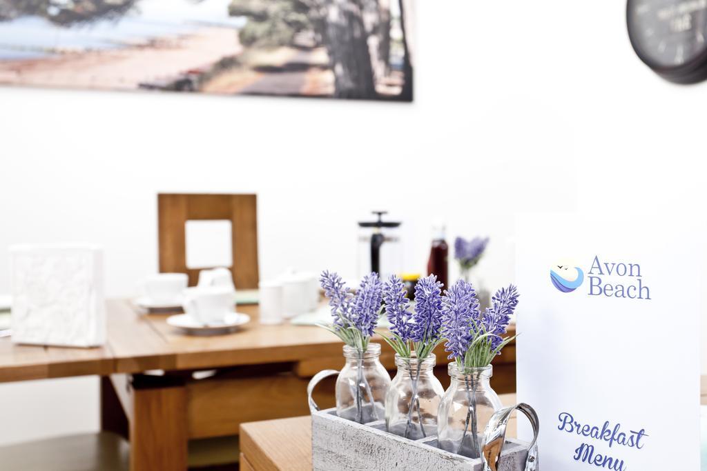 Avon Beach Bed & Breakfast Христчёрч Экстерьер фото